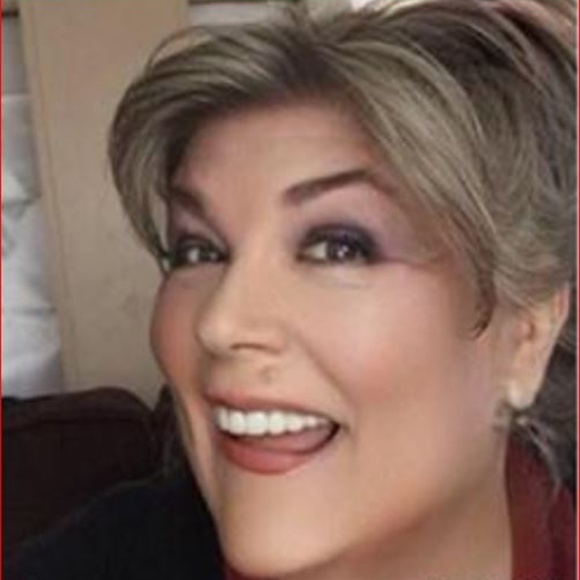 Meet the Posher Other - Meet your Posher, Beth